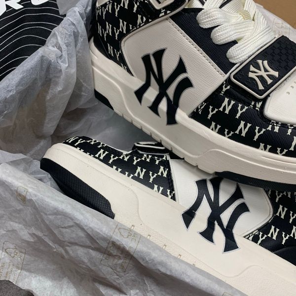 261 - Giày MLB Chunky Liner Mid Mono NY Black - 3ASXLM13N-50BKS