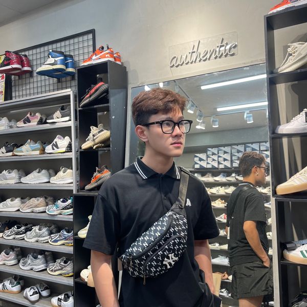 498 - Túi Bao Tử MLB Monogram Hip Sack New York Yankees 3AHSM012N-50BKS