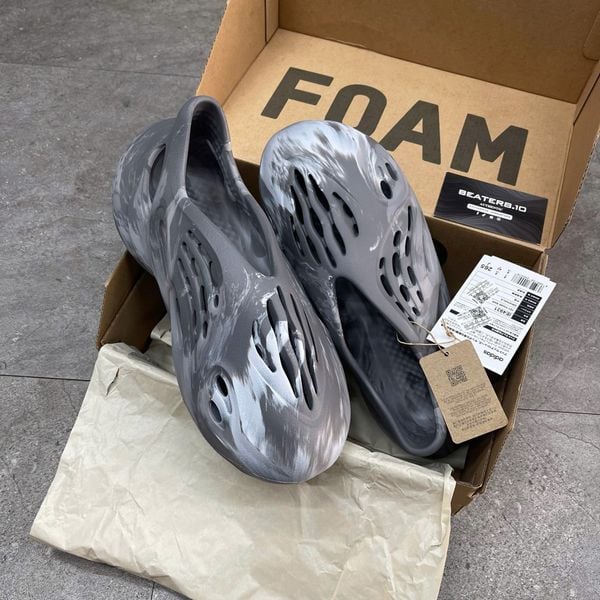 599 - Giày thể thao Yeezy Foam Runner MX Granite - IE4931