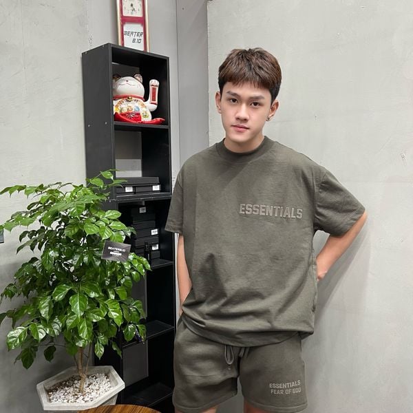 144 - Quần Short Fear Of God Essentials Off - Black 2022