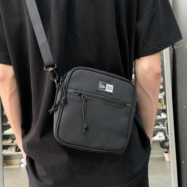 517 - Túi Đeo Chéo New Era Square Shoulder Bag Black - 13552459