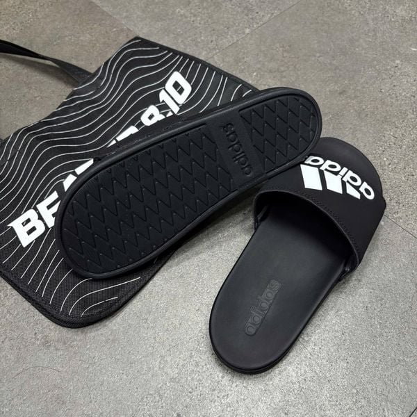 45 - Dép Adidas Adilette Comfort Chữ Đen - CG3425