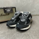 524 - Giày Thể Thao New Balance 2002R Black Castlerock - M2002RNC