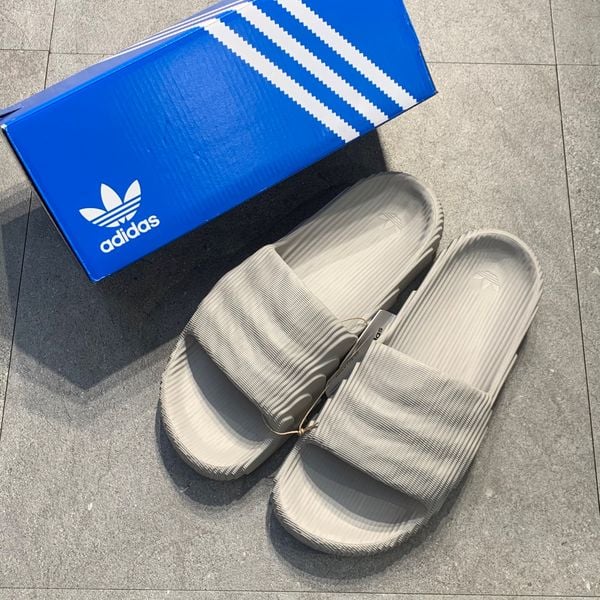 224 - [Fullbox] Dép Quai Ngang Adidas Adilette 22 Light Brown- HQ4670
