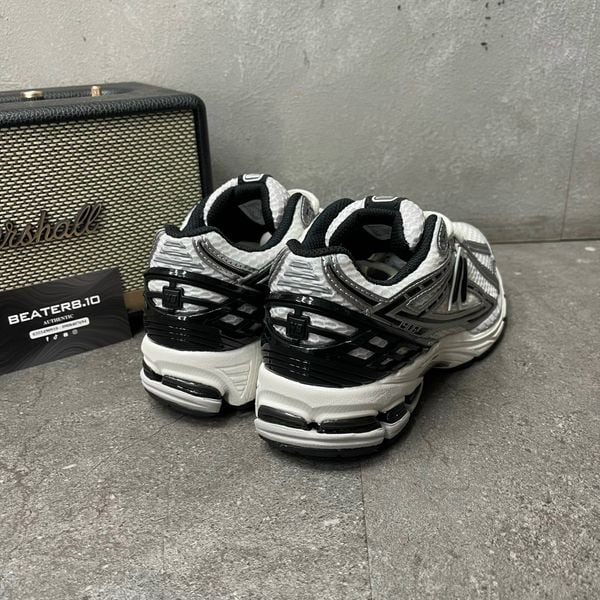 Giày New Balance 1906R 'Metallic Silver' - M1906RER - 477