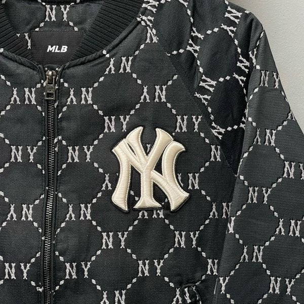 341 - Áo MLB Bomber Diamond Monogram Jacquard New York Yankees đen - 3AJPM0224-50BKS