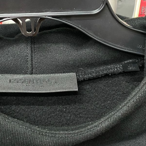 375 - Áo Hoodie Fear Of God Essentials Fall 2023 Black