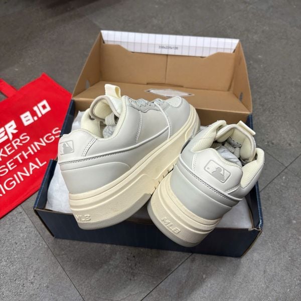 746 - Giày MLB Chunky Liner Low New York Yankees Gray Beige - 3ASXCLB3N-50CRS