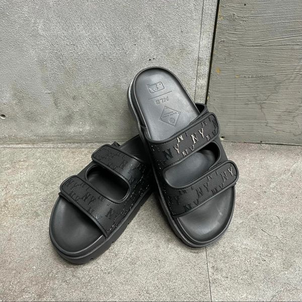 495 - Dép Quai Ngang MLB Chunky Bouncer Two Strap New York Yankees Đen - 3ALPCBT33-50BKS