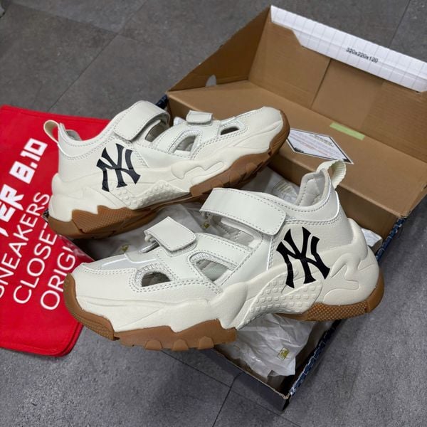 532 - Giày Sandal MLB BigBall Chunky Mask New York Yankees NY Gum - 3ASDCH133-50CRS