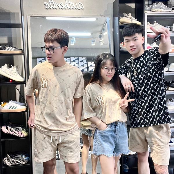 374 - Quần short New Era Monogram New York Yankees Nâu - 19500199