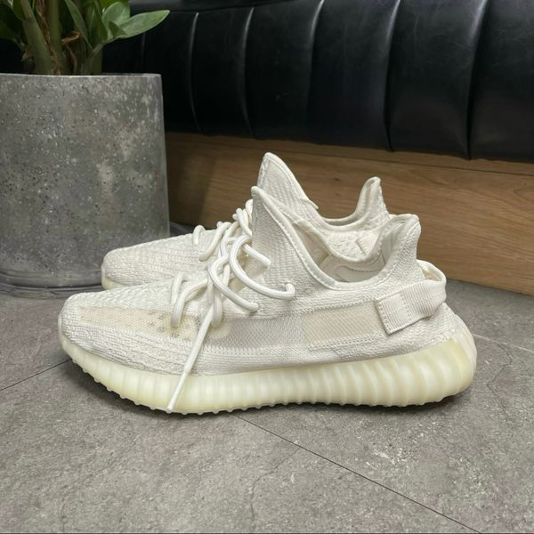 96 - Adidas Yeezy Boost 350 v2 Bone - HQ6316