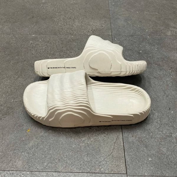 675 - Dép Adidas Adilette 22 Multicolor, Lẻ size thanh lý