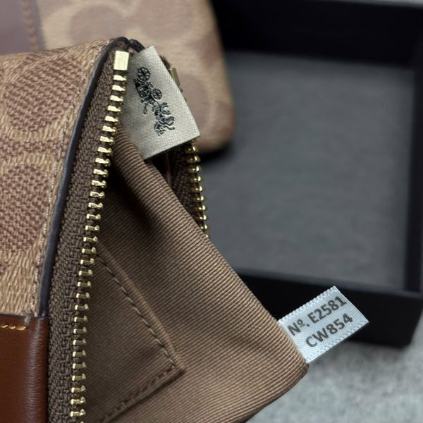 777 - Ví Coach Orange Corner Zip Monogram Wristlet in Signature Canvas - 91178 - IMNXU