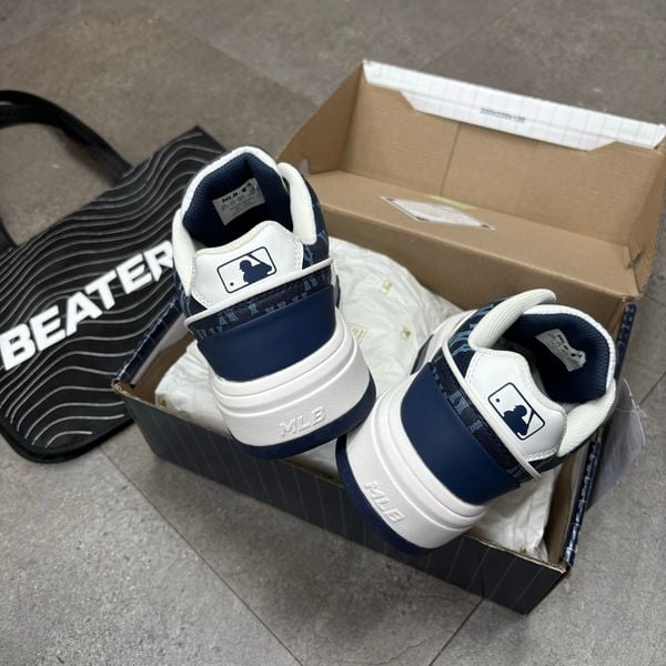 725 - Giày MLB Chunky Liner Classic Mono New York Yankees Navy - 3ASXCMN4N-50NYS