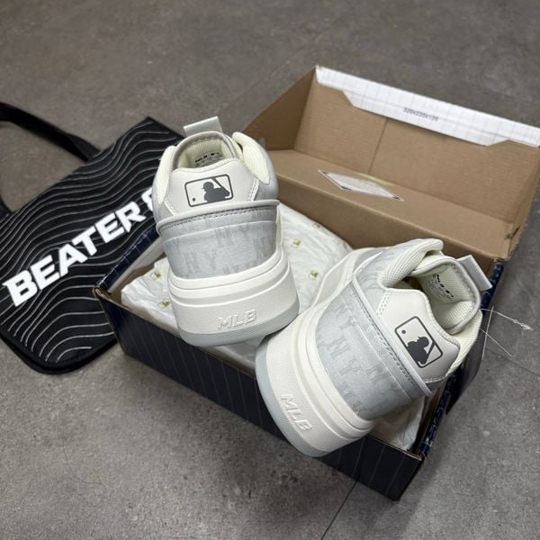 697 - Giày MLB Chunky Liner Denim Classic Mono New York Yankees Xám - 3ASXCLD4N-50GRS