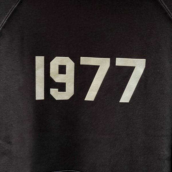 709 - Áo Hoodie Fear of God Essentials 1977 Iron - 192BT212050F