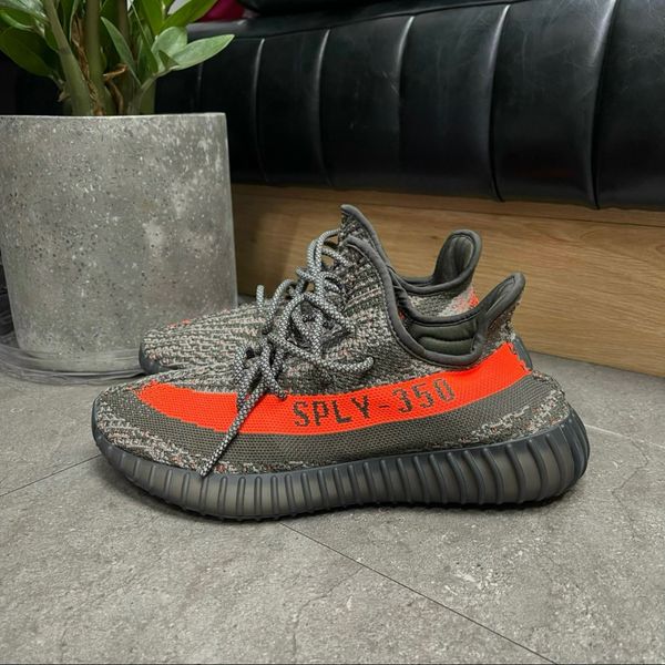 93 - Giày Adidas Yeezy Boost 350 v2 Carbon Beluga - HQ7045