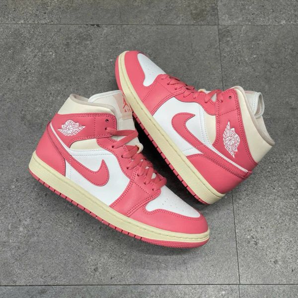 631 - Giày Air Jordan 1 Mid Strawberries Cream - BQ6472-109