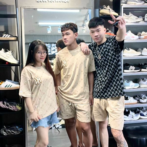 374 - Quần short New Era Monogram New York Yankees Nâu - 19500199