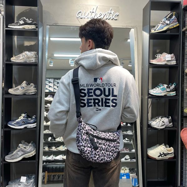 600 - Túi Kate Spade New York Camden Quilted Sling Bag Đen - KH403