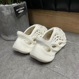 335 - Giày Adidas Yeezy Foam Rnnr 'Sand' - FY4567