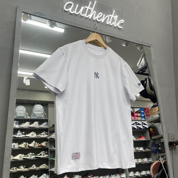 130 - Áo New Era Big Logo Navi màu trắng - 12119412