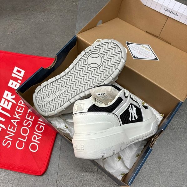 717 - Giày MLB Korea Chunky Liner Wide New York Yankees Black - 3ASXCLW4N-50BKS