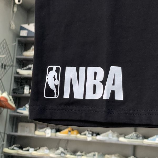 564 - Áo Thun New Era Chicago Bulls Neon màu đen - 60292338