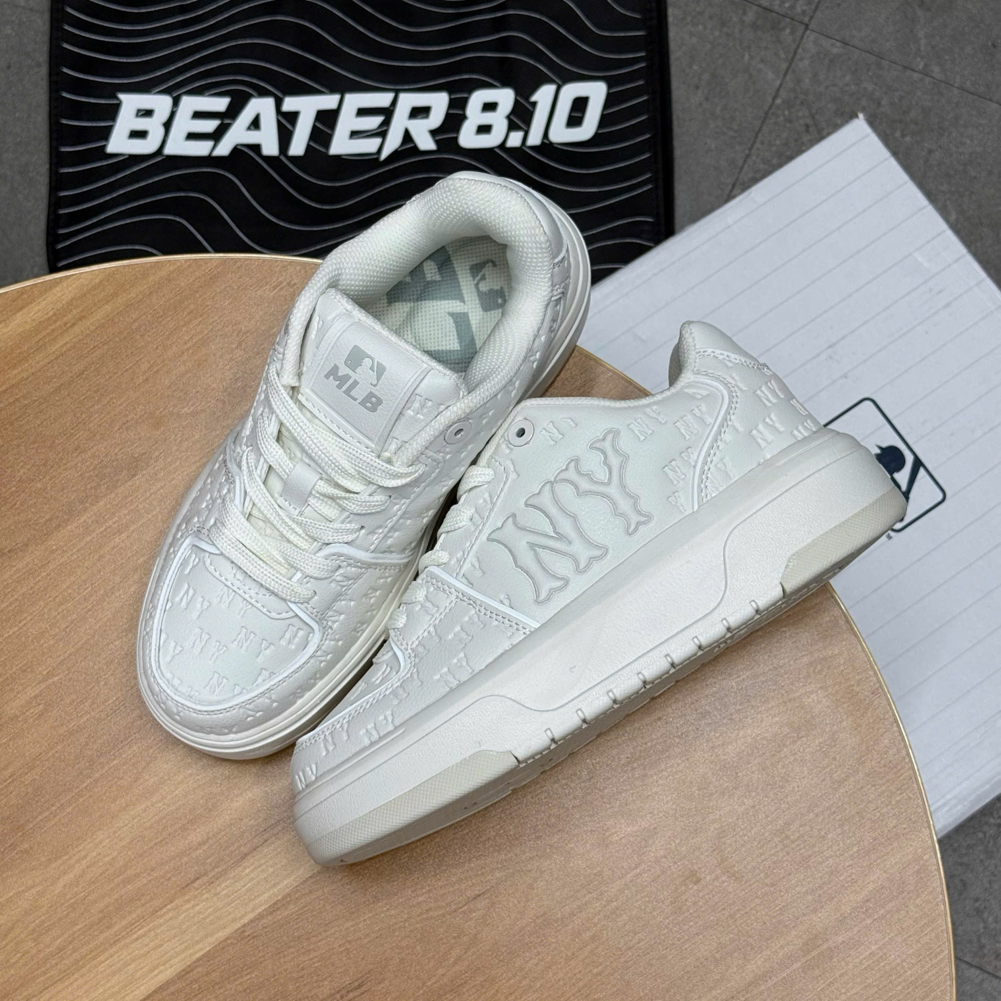 【 MLB 】CHUNKY LINER EMBO MONOGRAM COOPERS Giày Thể Thao MLB Chunky Liner Embo Monogram Coopers Town