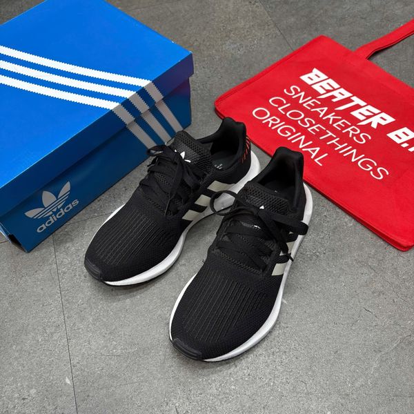 147 - Giày Adidas Swift Run White Black Red - B37730