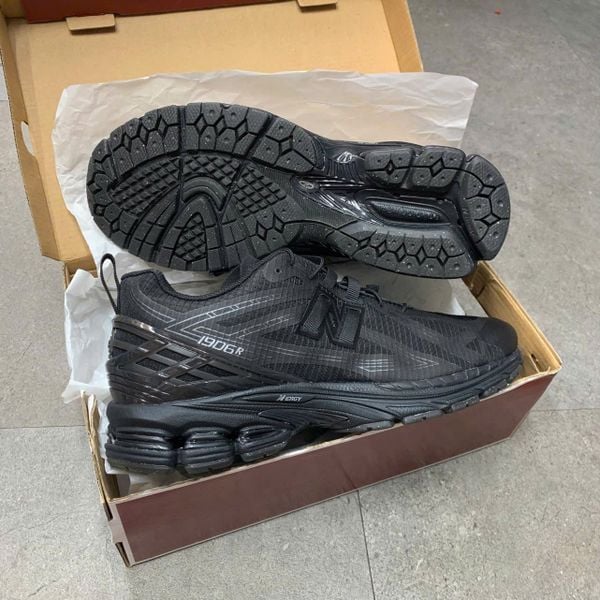 815 - Giày Thể Thao New Balance 1906R Backout Pack - U1906RNB