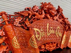 Cuốn Thư Câu Đối Gỗ Hương Đỏ Chữ Việt Đức Lưu Quang Kích Thước 1m97