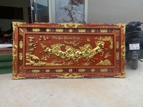 Tranh Gỗ Mã Đáo Thành Công Kích Thước 197*97*5 Hương Đỏ
