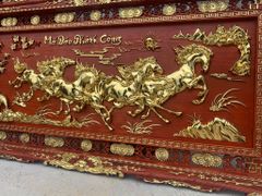 Tranh Gỗ Mã Đáo Thành Công Kích Thước 197*97*5 Hương Đỏ