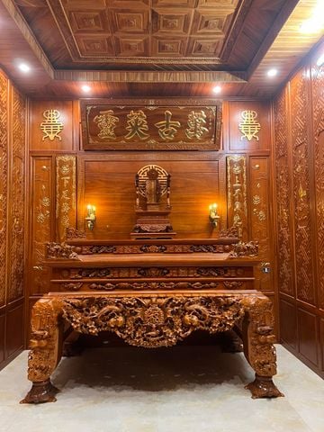Vách Ngăn Phòng Thờ -  Gỗ Gõ Đỏ Tự Nhiên