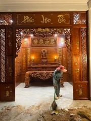 Vách Ngăn Phòng Thờ -  Gỗ Gõ Đỏ Tự Nhiên