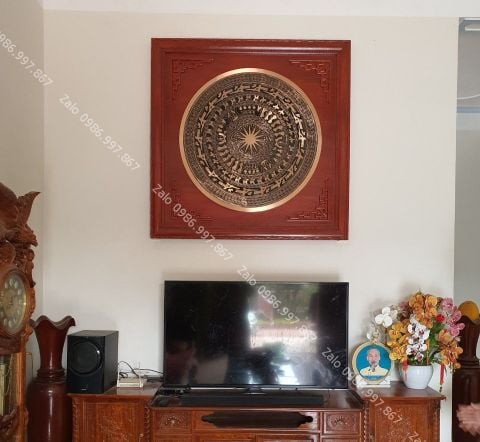 Tranh Trống Đồng Vuông Khung Gỗ Hương Kích Thước 90*90 Cm