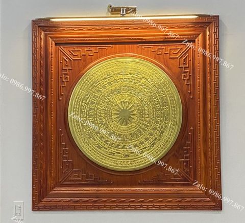 Tranh Trống Đồng Vuông Dát Vàng 24K Kích Thước 117*117 Cm