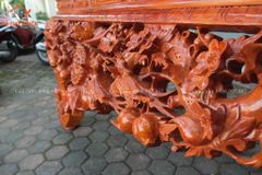 Bàn Thờ - Án Gian Đứng Gỗ Hương Đỏ- Bàn Thờ Nhị Cấp Kích Thước 175 Đục Tứ Linh