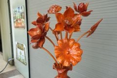 Bình Hoa Sen Gỗ - Hương Đỏ - 11 Cành