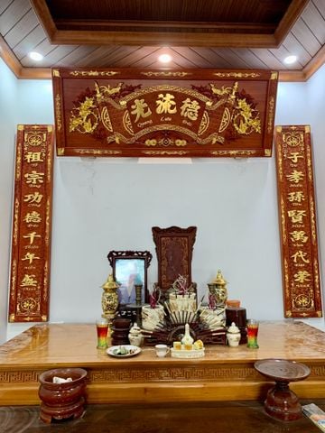 Hoành Phi Câu Đối Gỗ Quang Lưu Đức Dát Vàng Kích Thước Hoành Phi 155*61*4 - Câu Đối 155*28*4 Gỗ Hương Đỏ