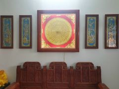 Tranh Trống Đồng Khung Gỗ Sồi Mặt Gò Có Kính Kích Thước 90*90 Cm