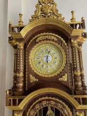 Đồng hồ gỗ đứng dát vàng