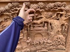 Tranh Gỗ Vinh Quy Bái Tổ Kênh Bong Kích Thước 197*97*6 Cm Gỗ Hương Đá