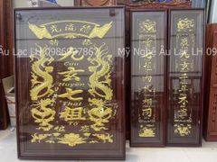 Cửu Huyền Thất Tổ Gỗ Kích Thước 150*120 Cm Gỗ Hương Đỏ Khung Kính - Màu Giả Cổ