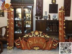 Cuốn Thư Câu Đối Gỗ Hương Đỏ Chữ Việt Đức Lưu Quang Kích Thước 1m97 Dát Vàng Theo Yêu Cầu