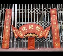 Cuốn Thư Câu Đối Liền Khối Đức Lưu Quang Dát Vàng Kích Thước Cuốn Thư 175*67*6 - Câu Đối 175*28*4 Gỗ Hương Đỏ Mẫu Phượng