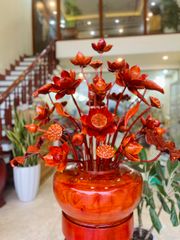 Bình Hoa Sen Gỗ Hương Đỏ Cao 96 - 35 Bông
