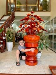 Bình Hoa Sen Gỗ Hương Đỏ Cao 96 - 35 Bông